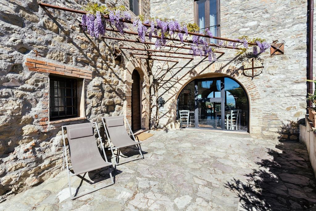 Montebagnolo Torre Valbiancara 게스트하우스 외부 사진